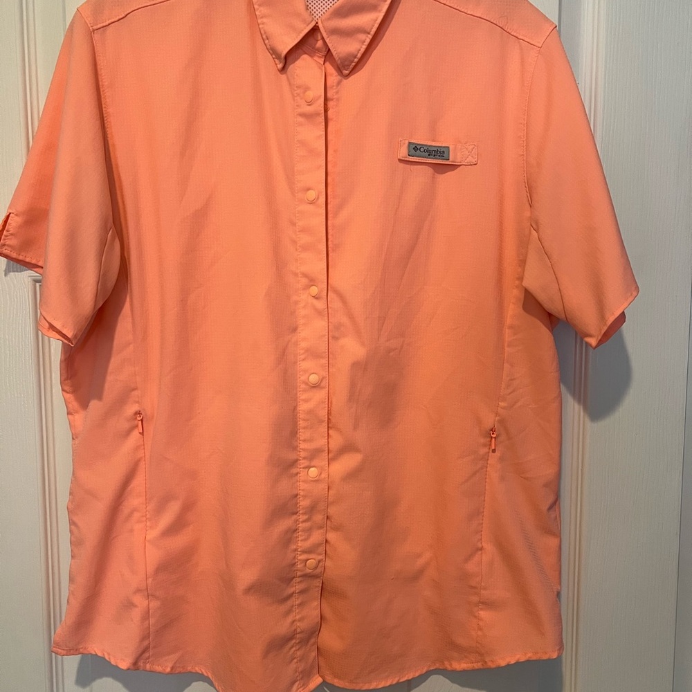 Columbia Women's Short Sleeve Shirt